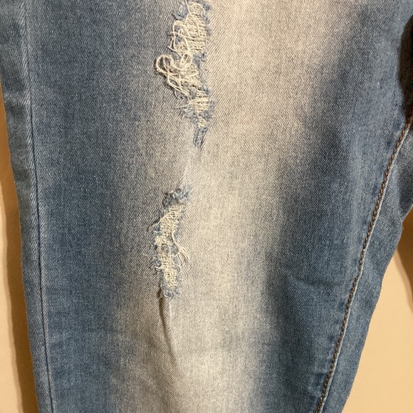 California Vintage ankle jeans size 7 junior stressed out.Great Christmas gift. - Picture 3 of 11